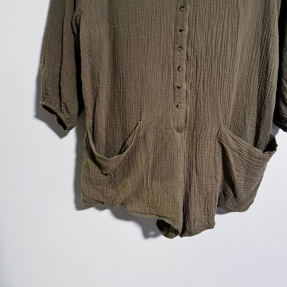 Laine Honolulu - Olive Green Romper - Picture 3 of 4